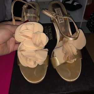 Beige BADGLEY Mischka heels